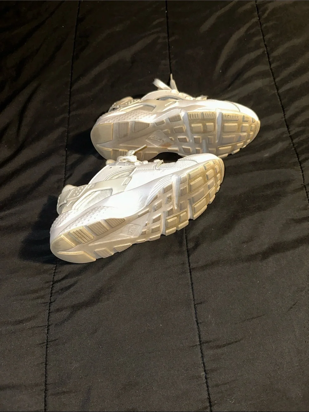 White Nike Huaraches